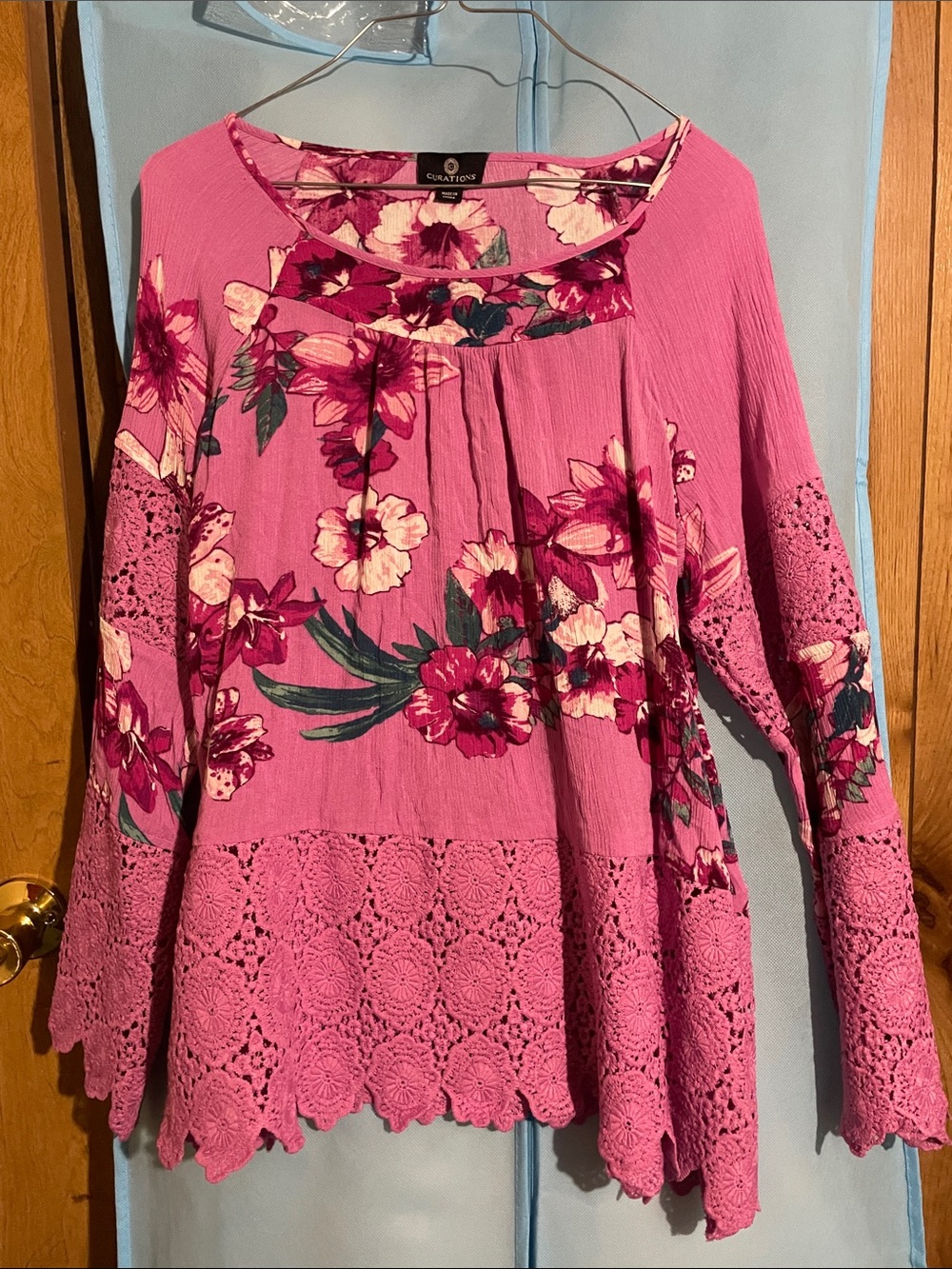 Crochet-Hem Floral Tunic Top in Pink